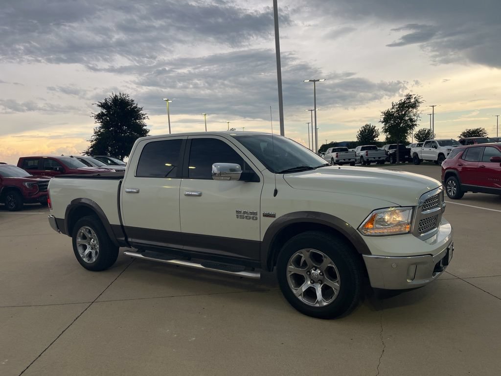 Used 2018 RAM 1500 Laramie w/ Convenience Group AWD/4WD image 7