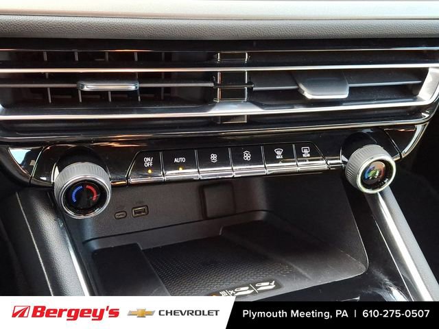 Certified 2025 Chevrolet Traverse LT image 19