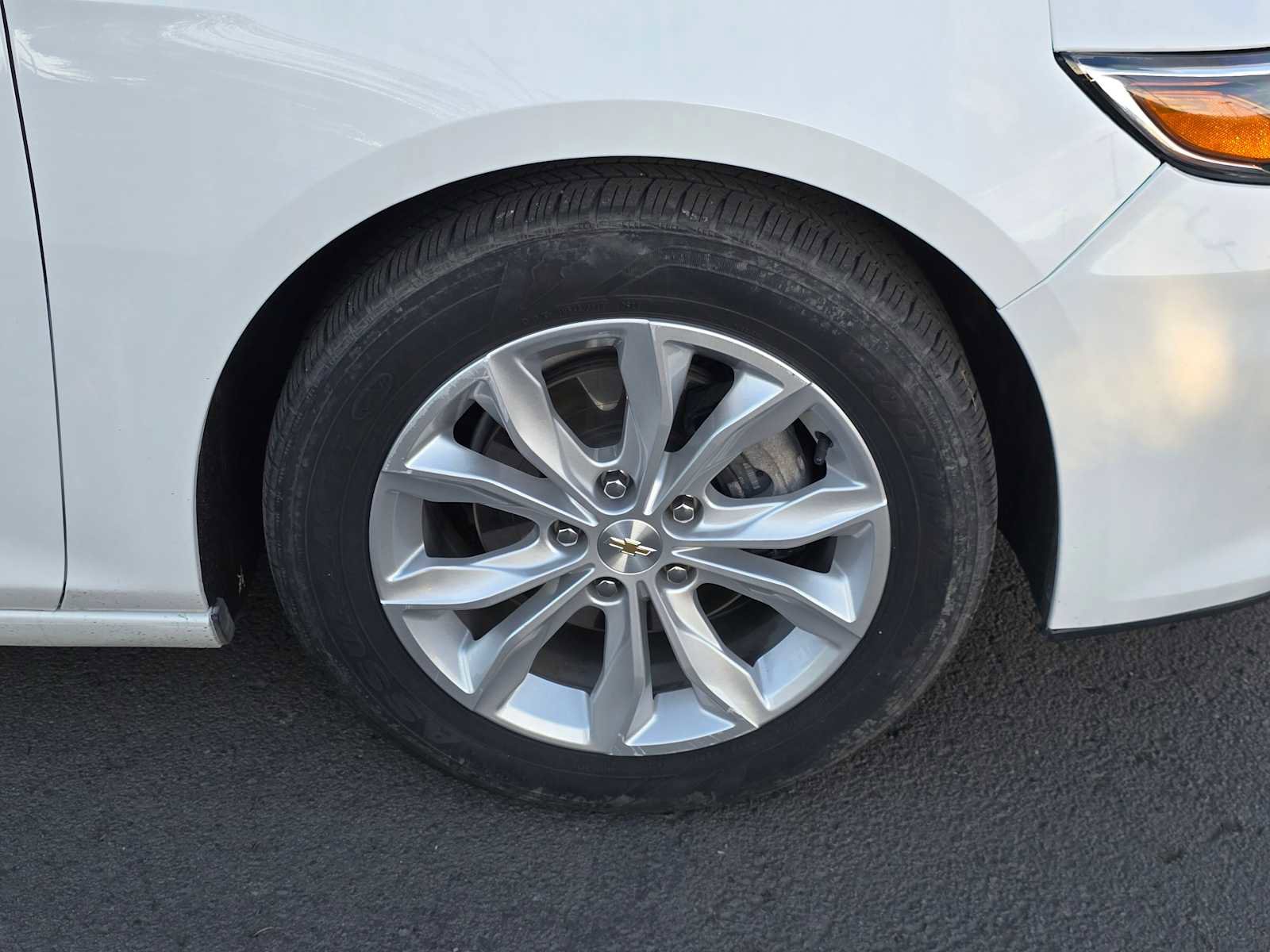 Used 2024 Chevrolet Malibu LT image 18