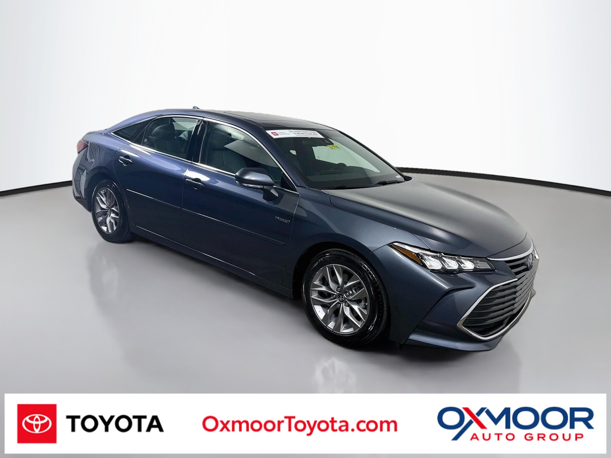 Certified 2019 Toyota Avalon XLE w/ Moonroof Package FWD image 1