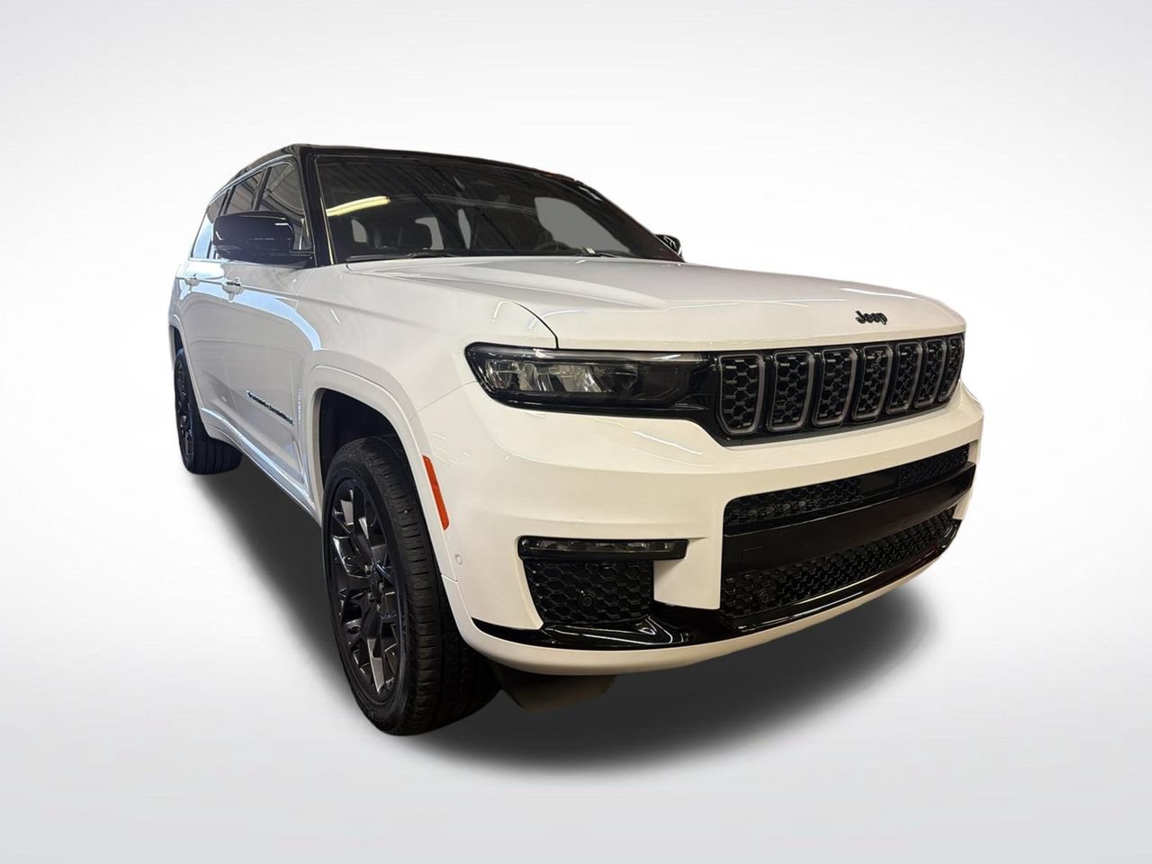Used 2023 Jeep Grand Cherokee L Summit AWD/4WD image 9