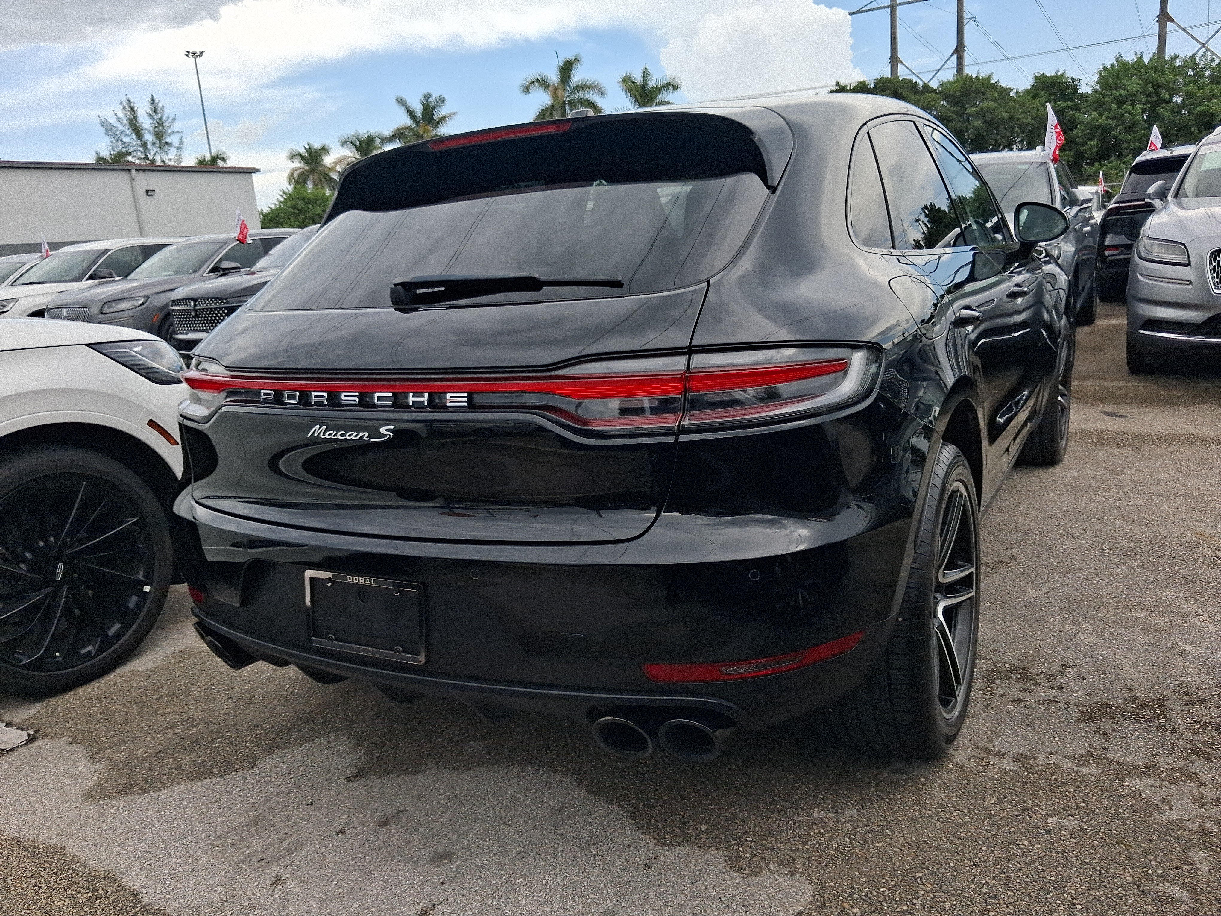 Used 2019 Porsche Macan S AWD/4WD image 4