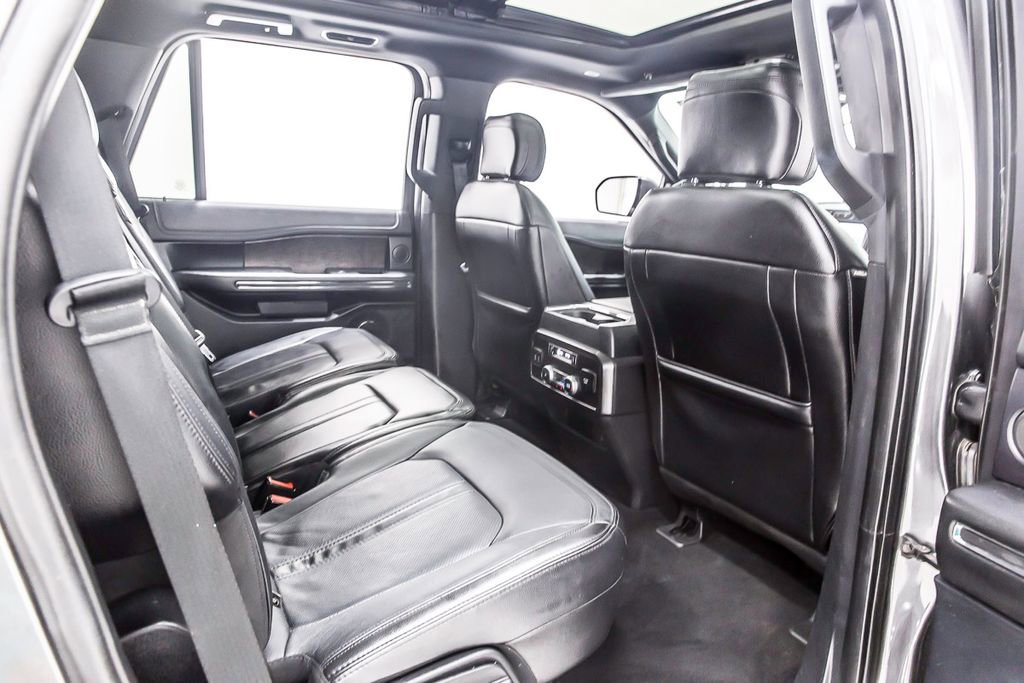 Used 2020 Ford Expedition Limited image 32