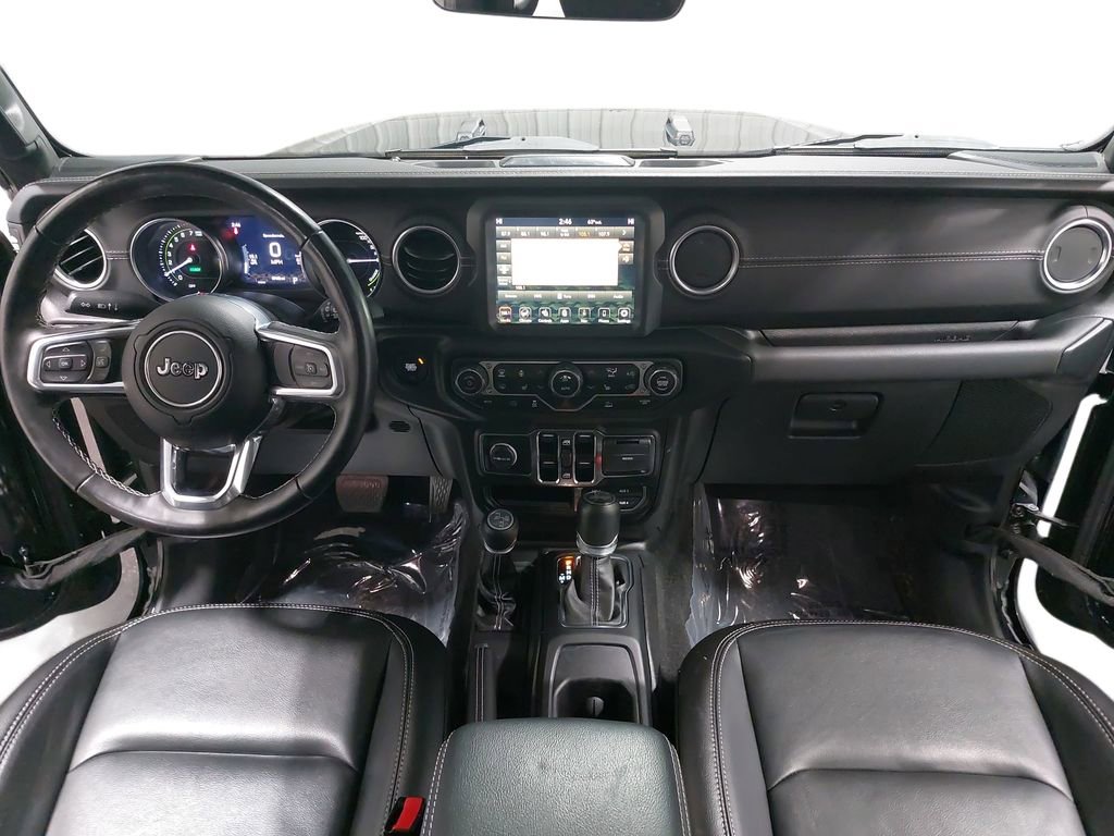 Used 2022 Jeep Wrangler Unlimited Sahara w/ Cold Weather Group image 9