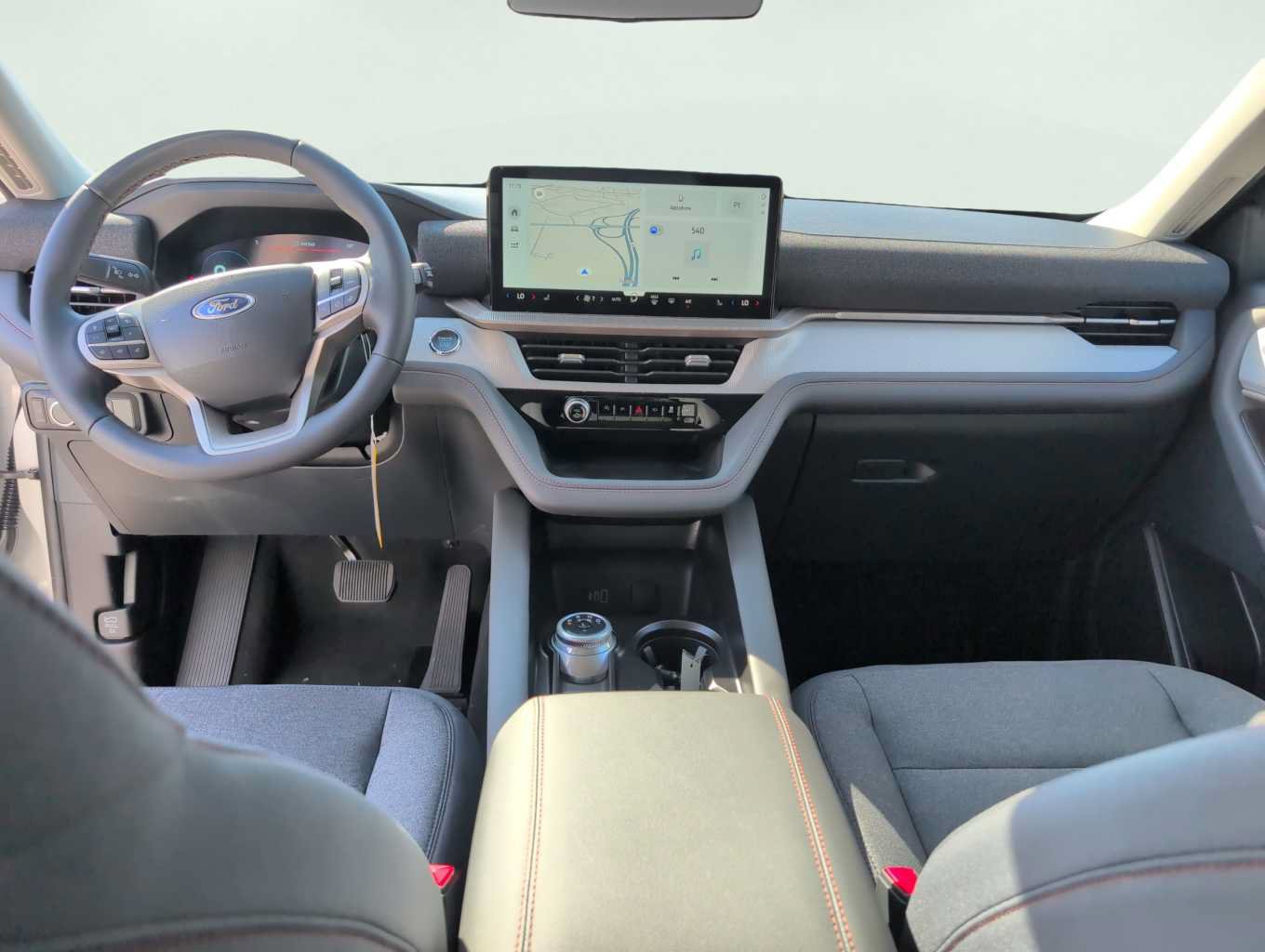 New 2026 Ford Explorer Active RWD image 5