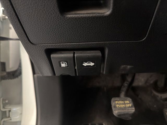 Used 2016 Nissan Altima 2.5 SL FWD image 18