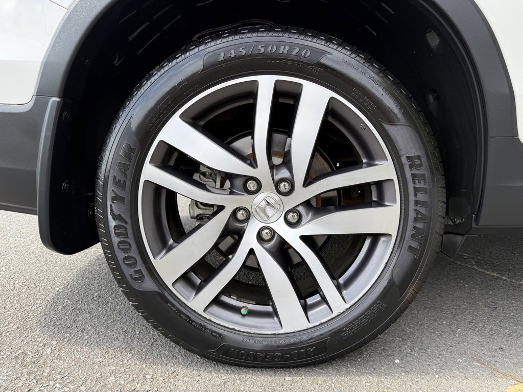 Used 2018 Honda Pilot Touring image 14