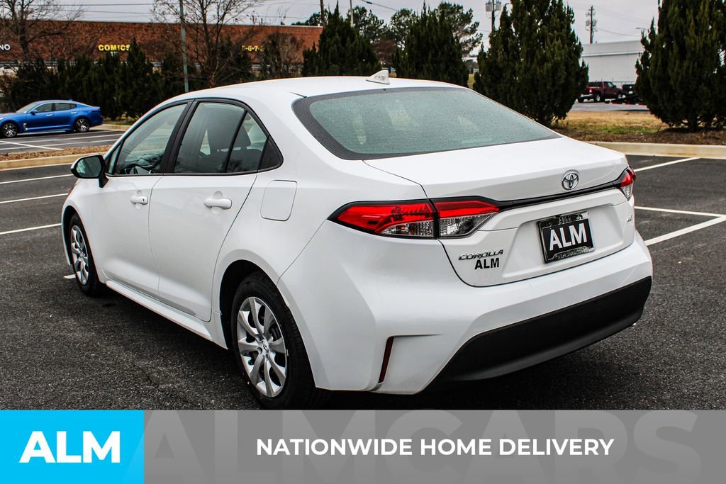 Used 2023 Toyota Corolla LE image 5
