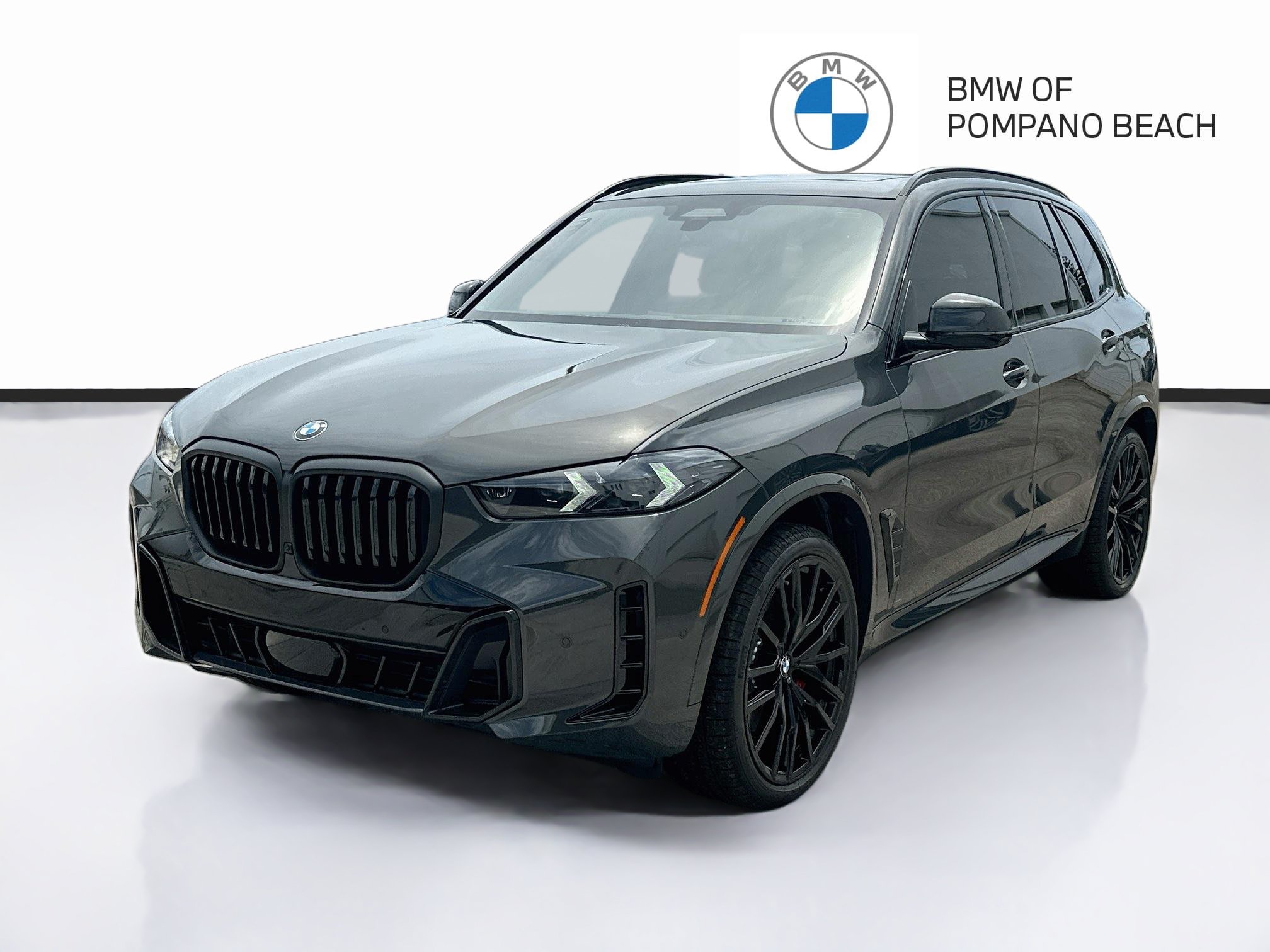 New 2026 BMW X5 xDrive40i w/ M Sport Package AWD/4WD image 3