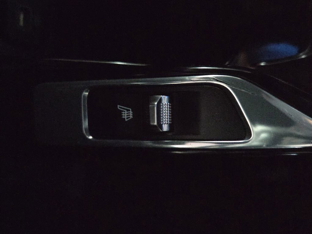 Used 2022 Kia Sorento SX image 28