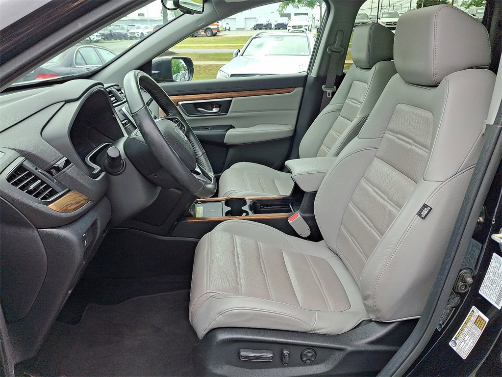 Used 2020 Honda CR-V Touring image 16