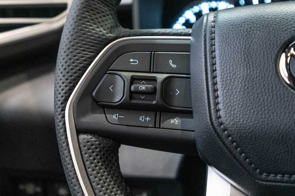 New 2026 Toyota Tundra SR5 AWD/4WD image 18
