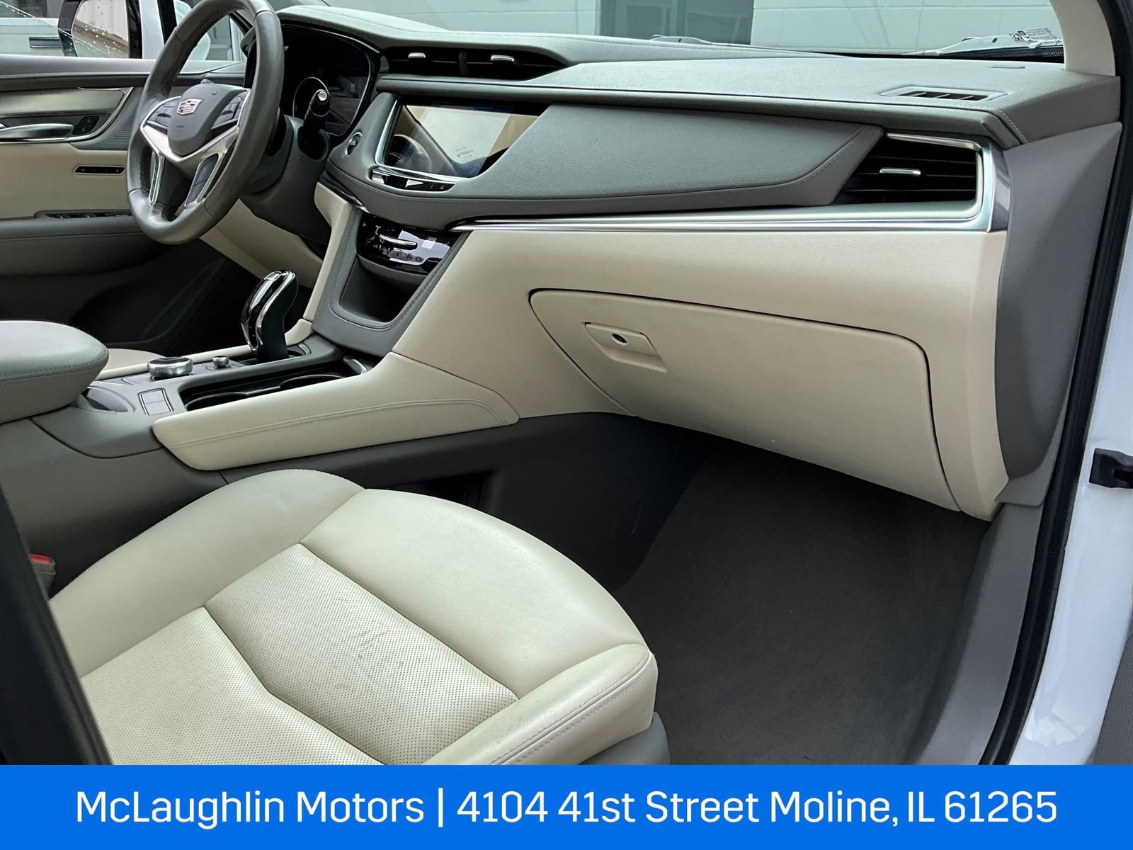 Certified 2023 Cadillac XT5 Premium Luxury AWD/4WD image 10