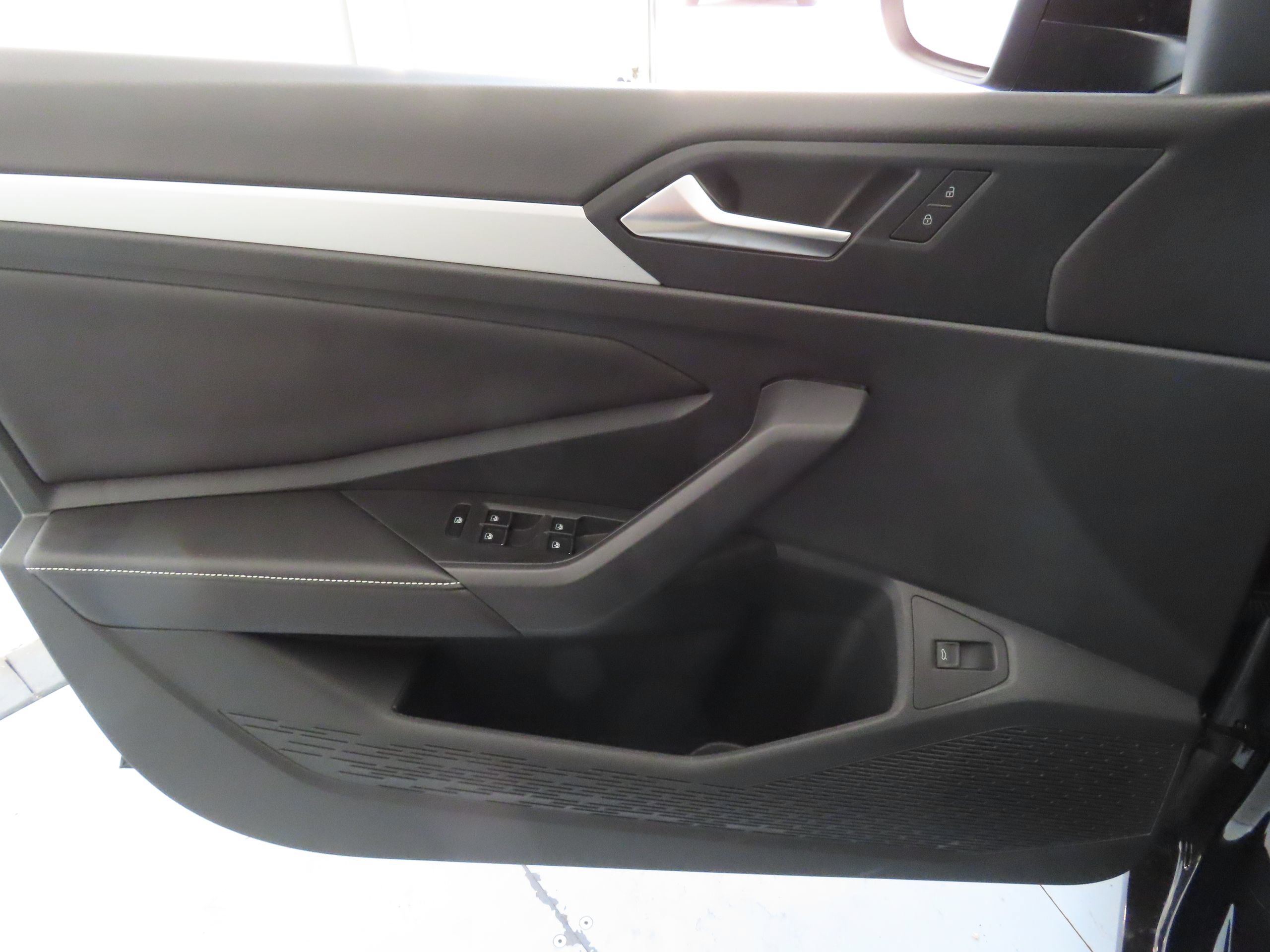New 2026 Volkswagen Jetta Sport FWD image 10