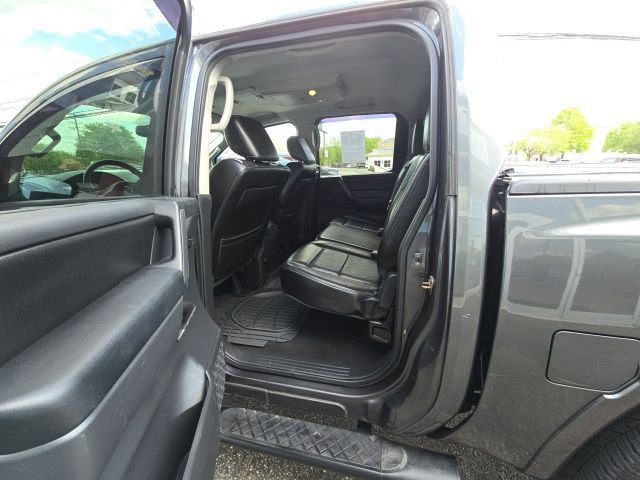 Used 2012 Nissan Titan SL AWD/4WD image 9