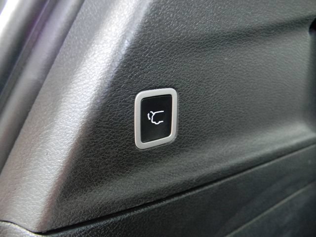 Used 2025 Chrysler Pacifica Limited FWD image 21