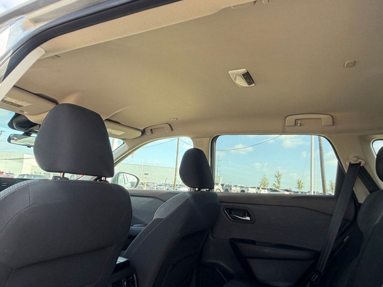 Certified 2022 Nissan Rogue SV FWD image 30