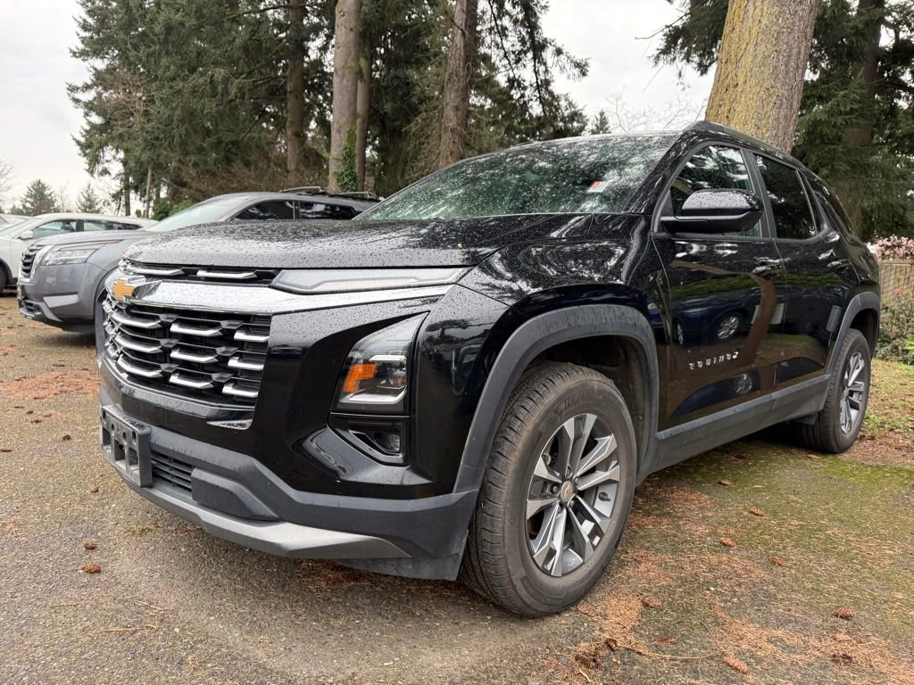 Used 2025 Chevrolet Equinox LT w/ Convenience Package II image 1