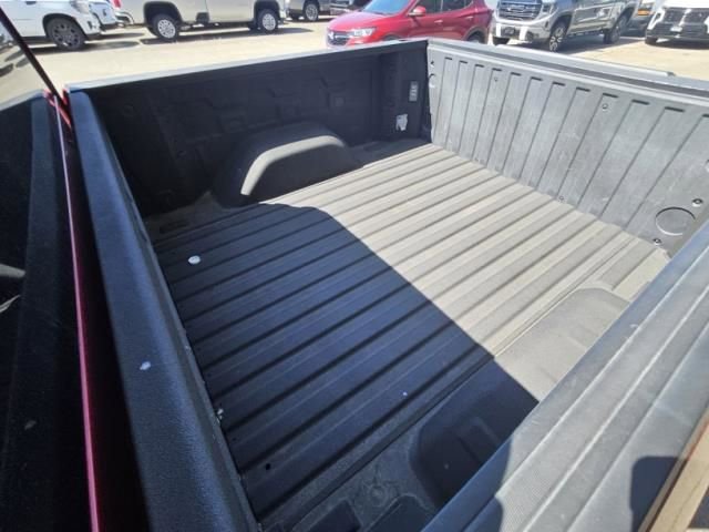 Used 2024 Chevrolet Silverado 1500 RST w/ Z71 Off-Road Package AWD/4WD image 7