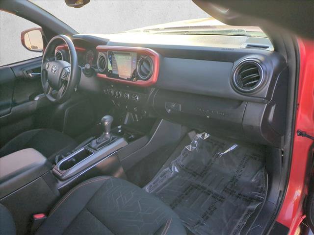 Used 2017 Toyota Tacoma TRD Off-Road w/ Tow Package AWD/4WD image 21