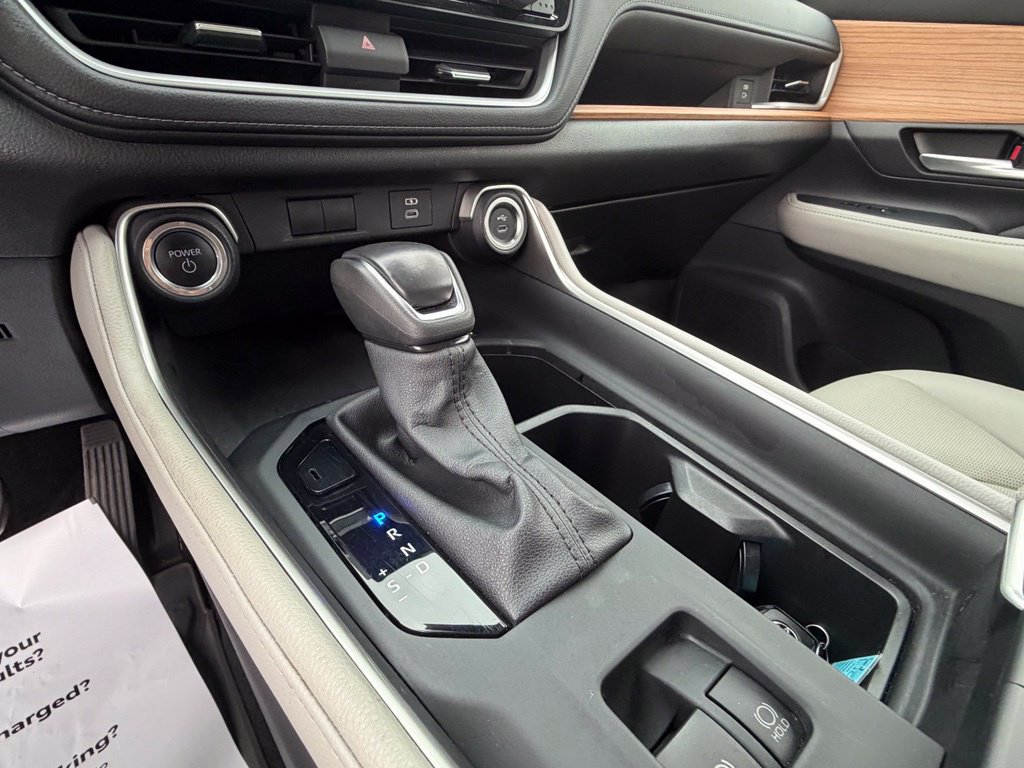 Used 2024 Toyota Grand Highlander AWD Hybrid image 24