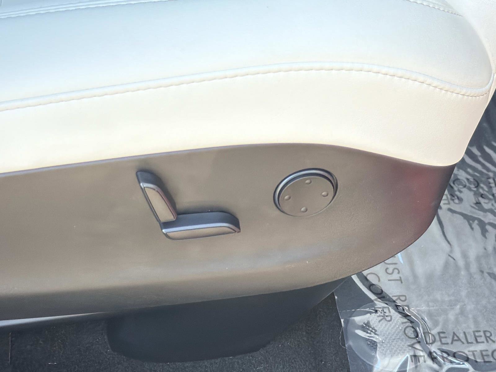 Used 2018 Tesla Model X 75D image 30