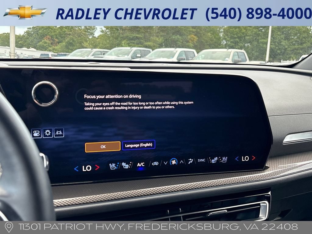 Used 2025 Chevrolet Traverse High Country w/ LPO, Floor Liner Package FWD image 9
