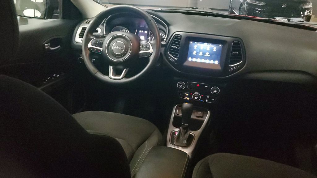 Used 2021 Jeep Compass Sport image 12
