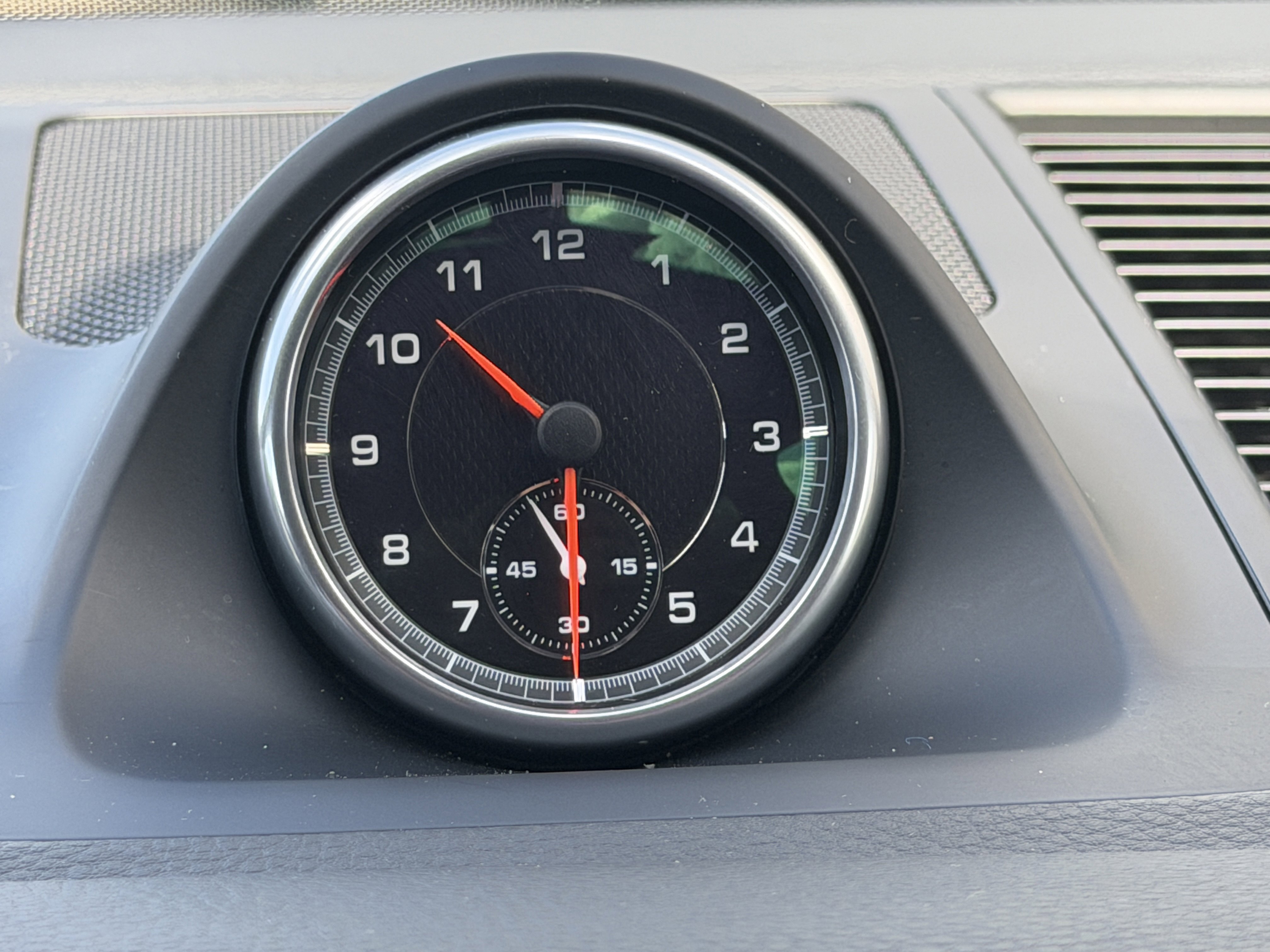 Certified 2015 Porsche Macan S image 25