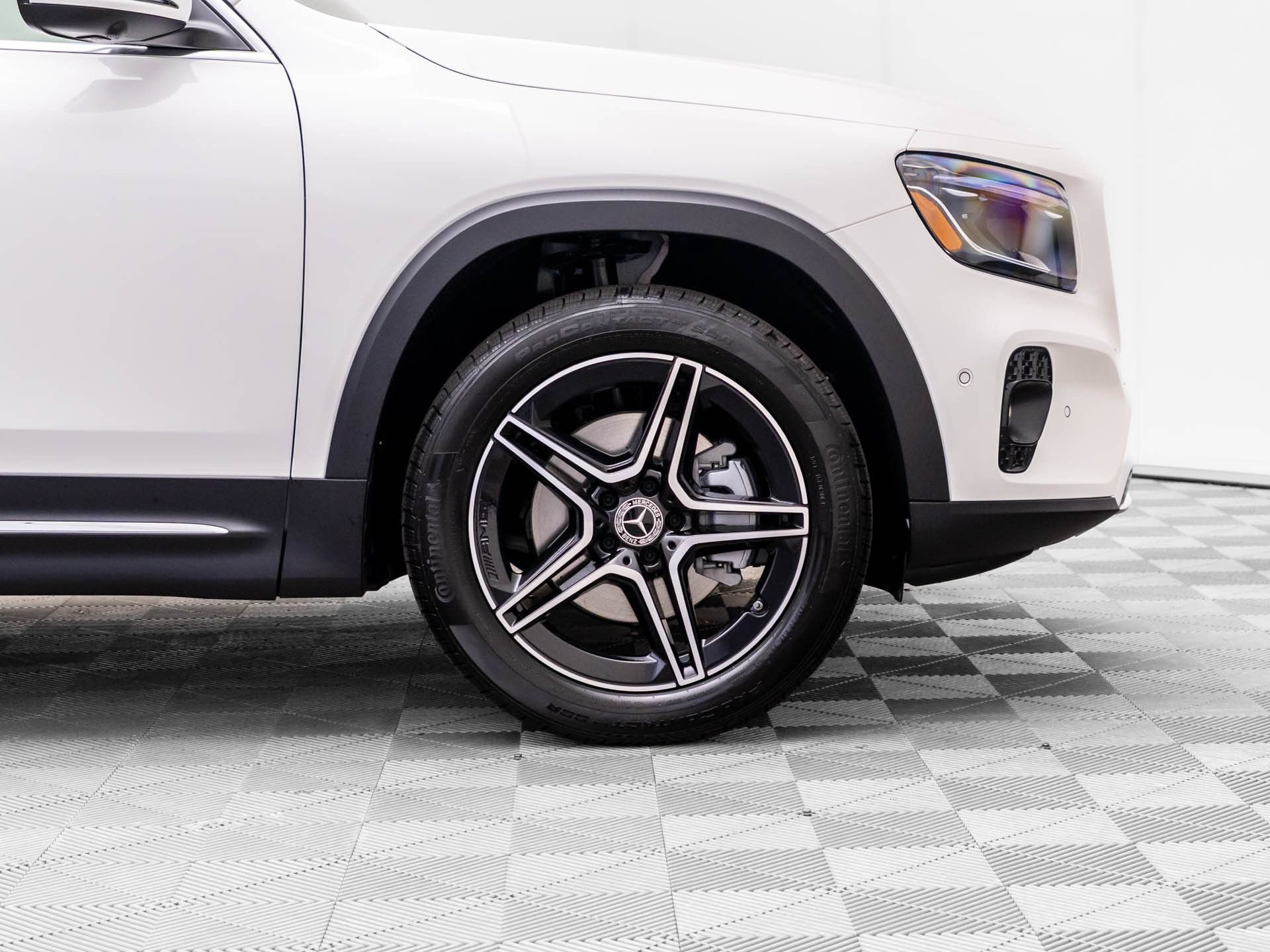 New 2026 Mercedes-Benz GLB 250 4MATIC image 35