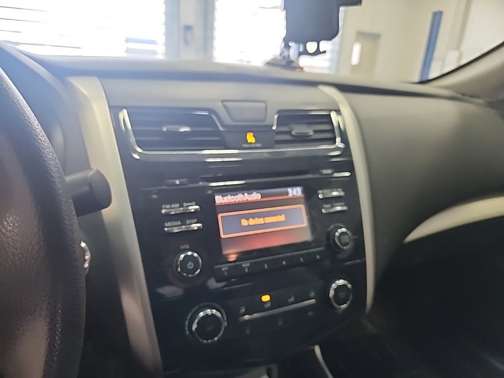 Used 2015 Nissan Altima 2.5 S w/ Special Edition Package image 5