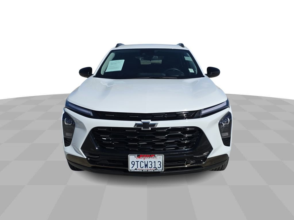 Used 2025 Chevrolet Trax ACTIV w/ Driver Confidence Package image 3