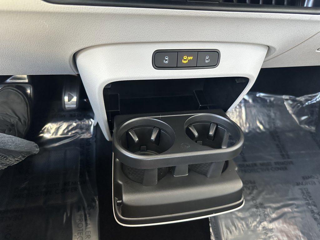 Used 2025 Volkswagen ID. Buzz 1st Edition AWD/4WD image 32