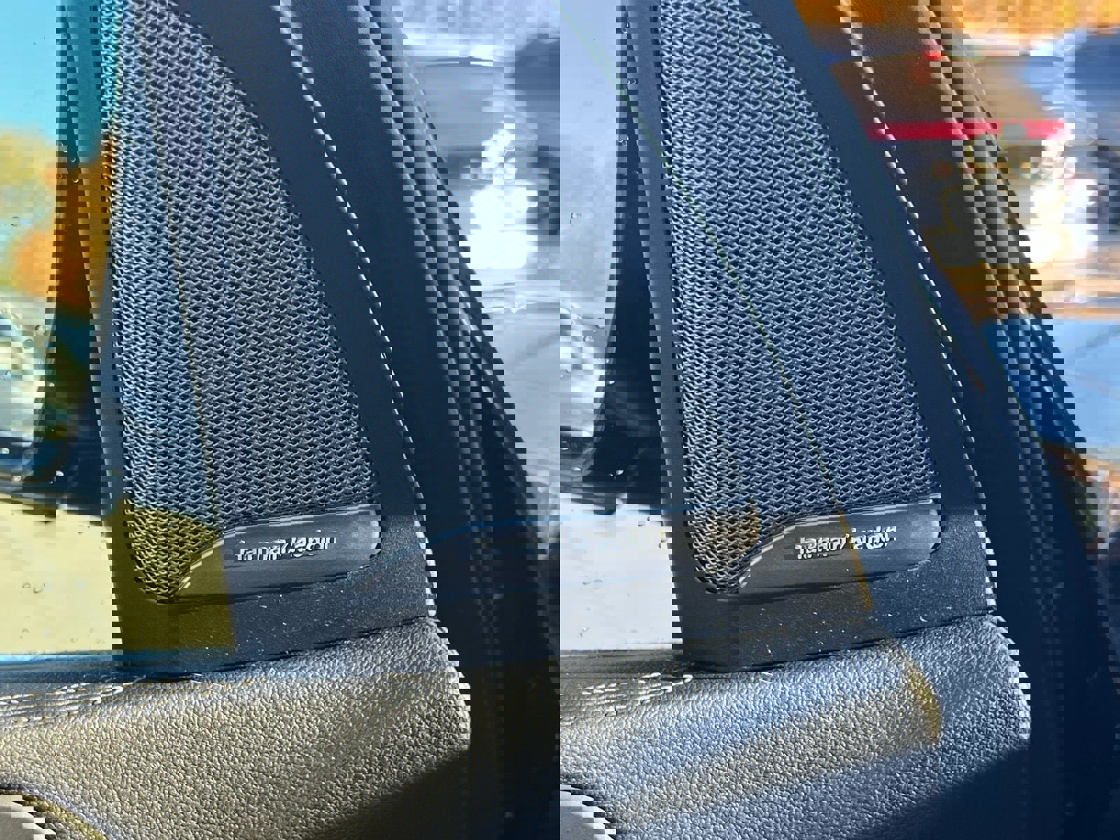 Used 2020 BMW X5 xDrive40i w/ Premium Package image 28