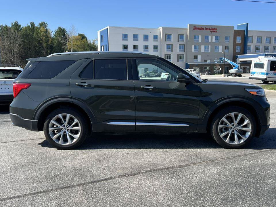 Used 2022 Ford Explorer Platinum w/ Equipment Group 601A AWD/4WD image 12