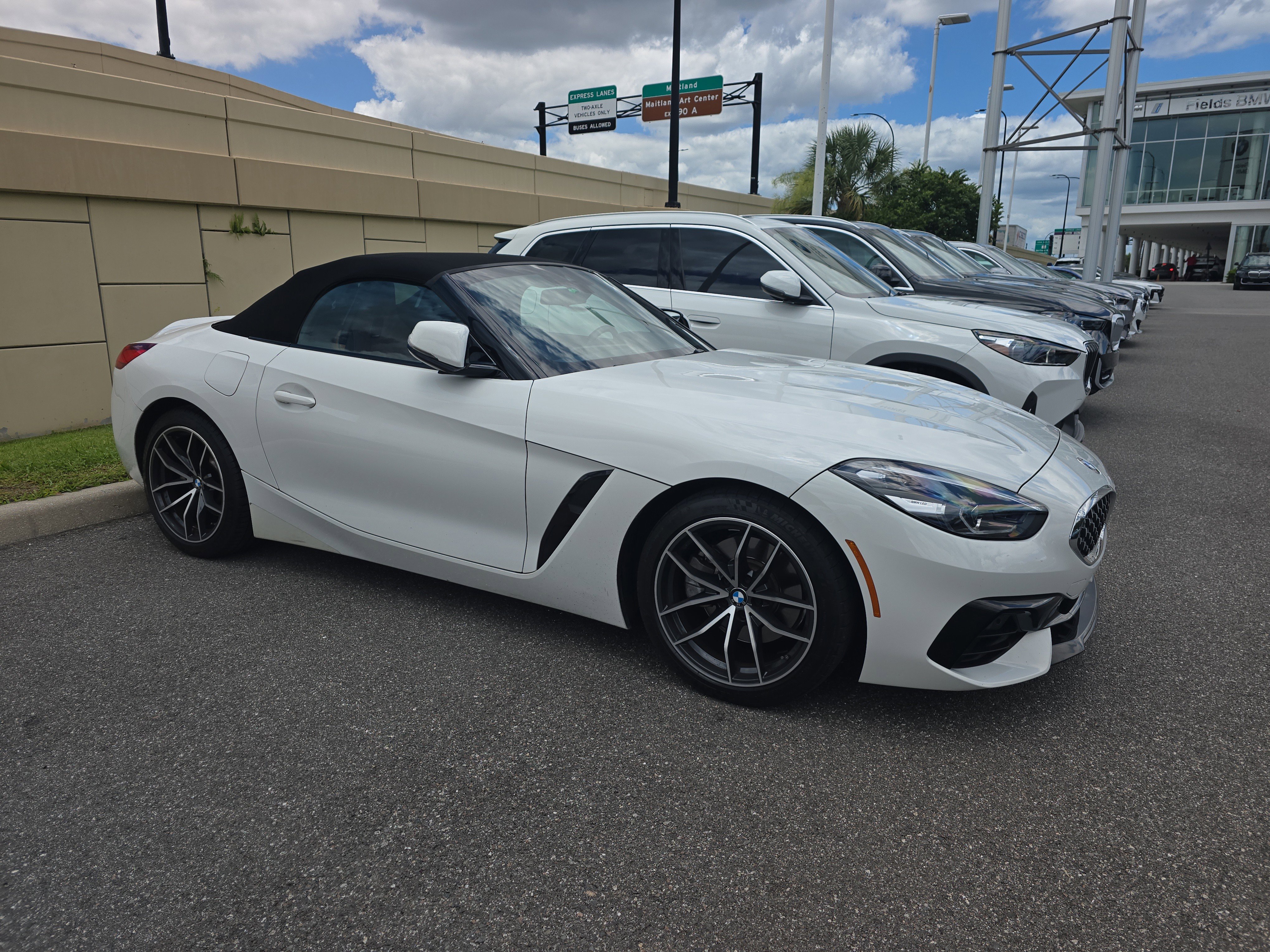 Certified 2022 BMW Z4 sDrive30i w/ Convenience Package RWD image 1