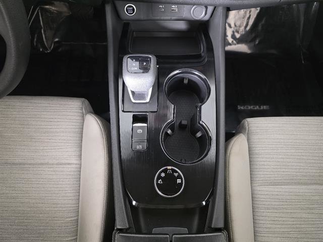 Used 2023 Nissan Rogue SV AWD/4WD image 36