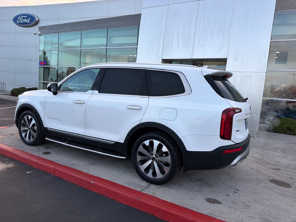 Used 2020 Kia Telluride SX AWD/4WD image 2