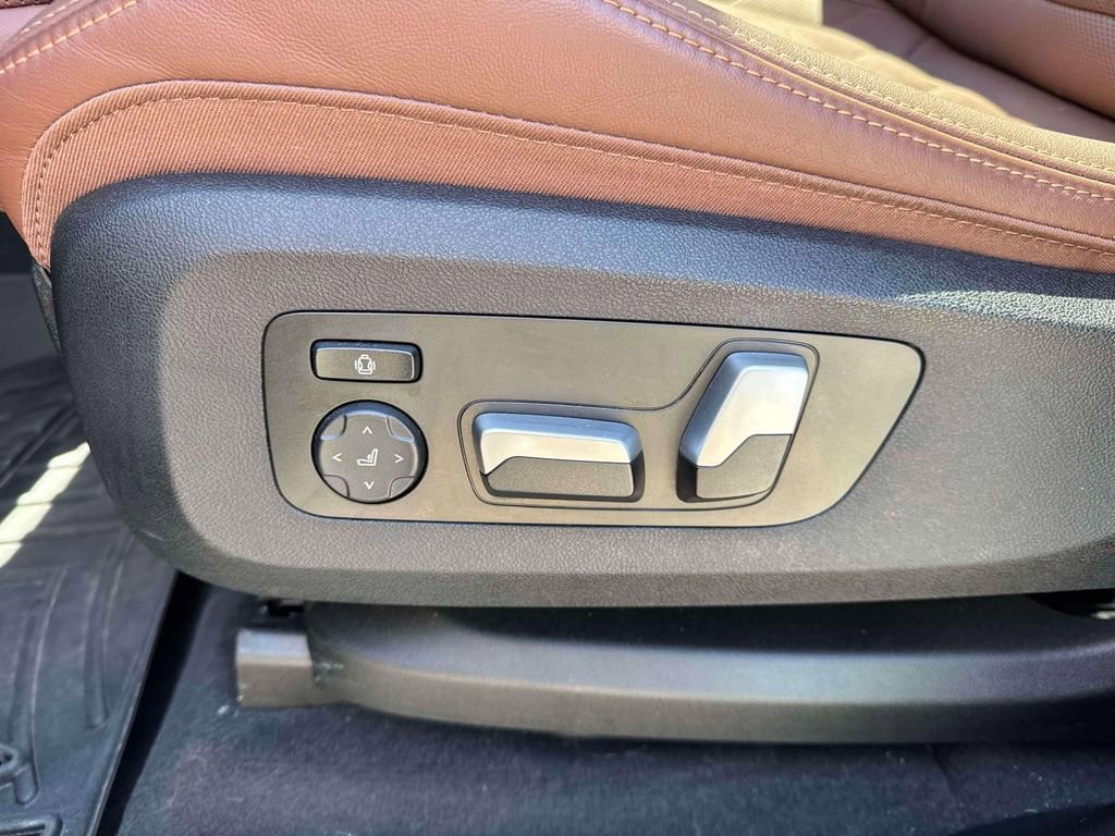 Used 2023 BMW X5 xDrive45e AWD/4WD image 17