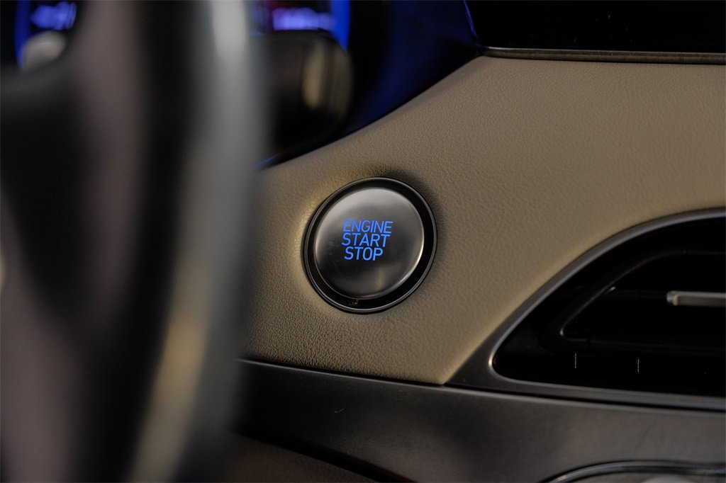 Used 2021 Hyundai Palisade SEL w/ Premium Package image 17