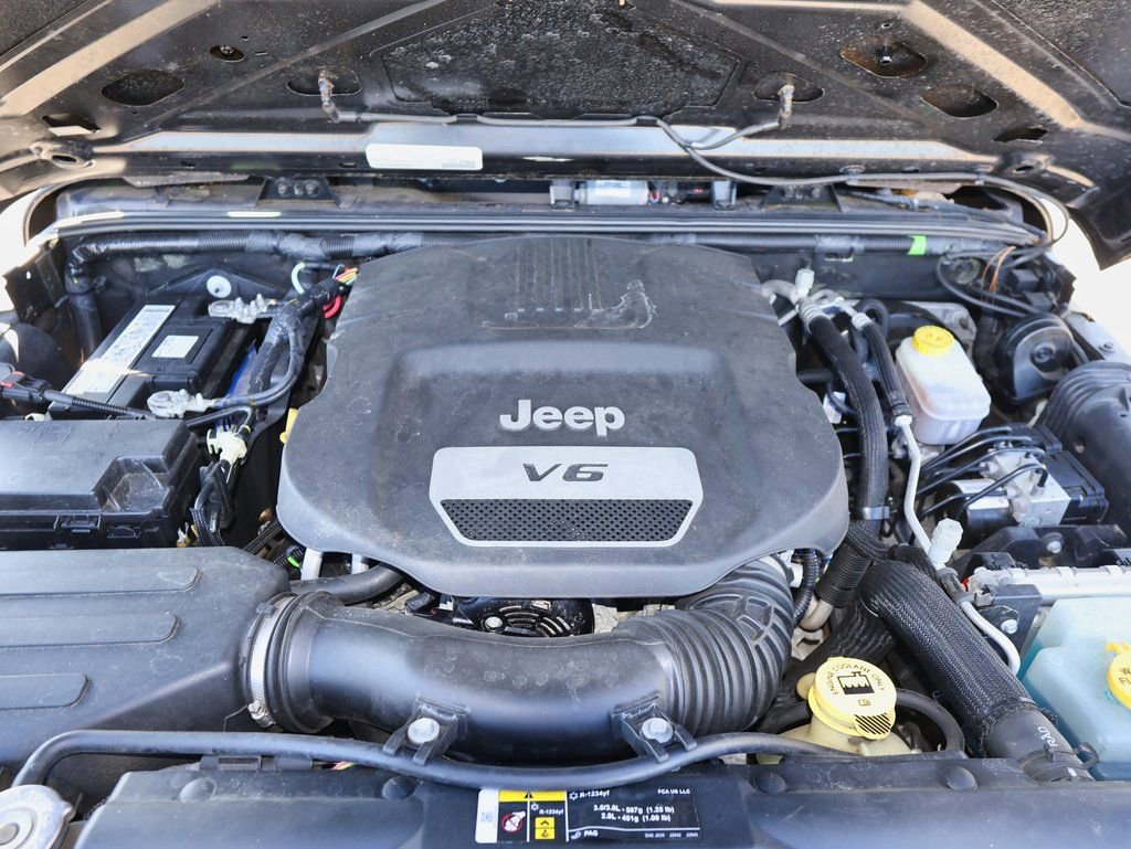 Used 2018 Jeep Wrangler Unlimited Sport S image 33