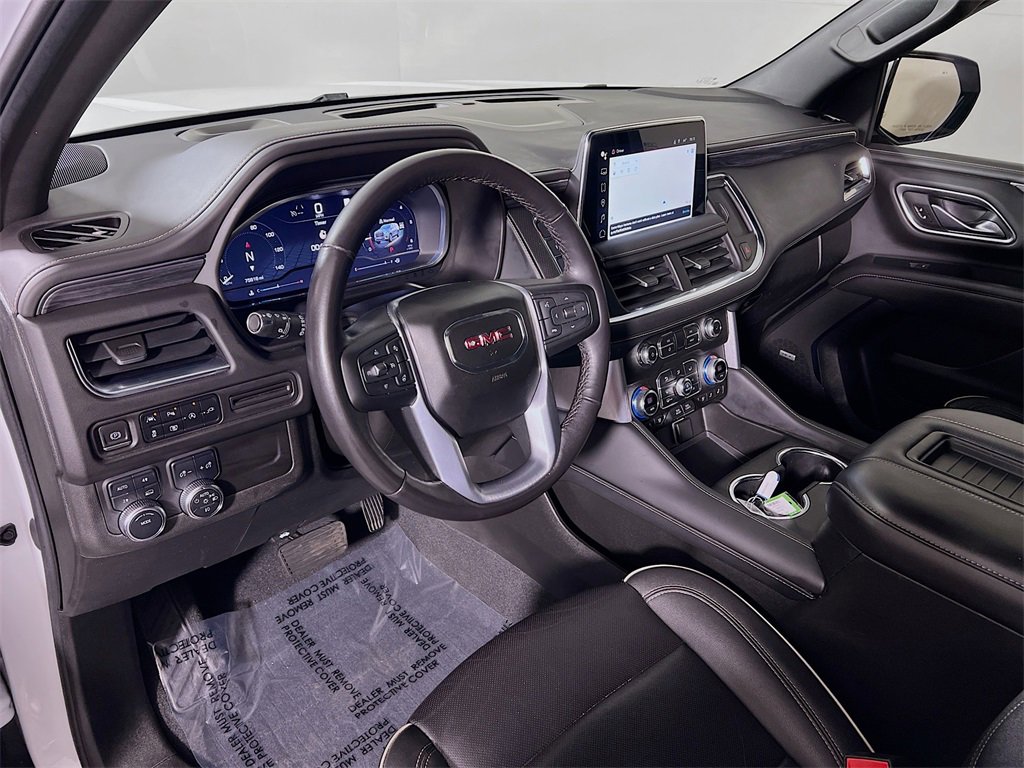 Used 2022 GMC Yukon SLT w/ SLT Premium Package image 10