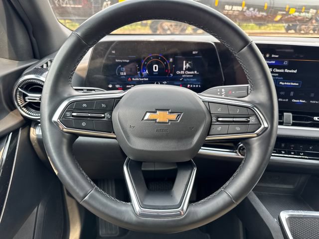 Used 2025 Chevrolet Equinox LT AWD/4WD image 15