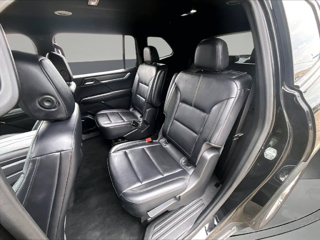 Used 2024 GMC Acadia Elevation AWD/4WD image 25