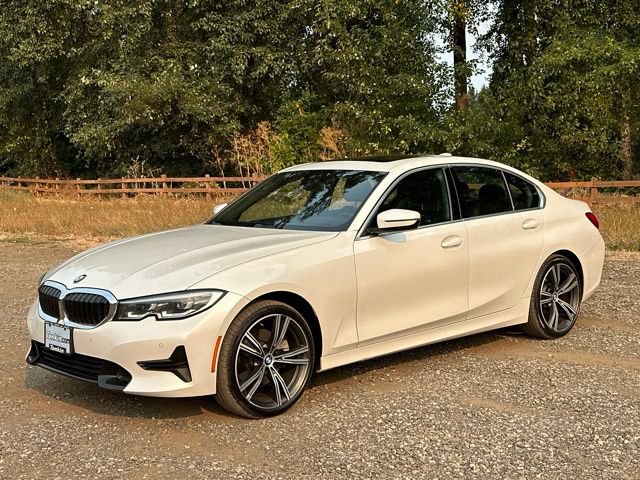 Used 2021 BMW 330i xDrive Sedan w/ Premium Package AWD/4WD image 4