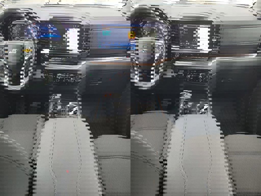 Used 2025 Chevrolet Silverado 1500 LT image 14