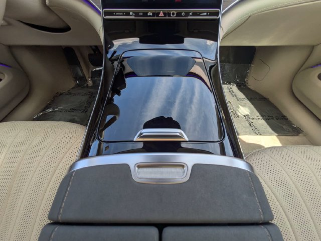 Used 2023 Mercedes-Benz EQS 450+ Sedan image 19
