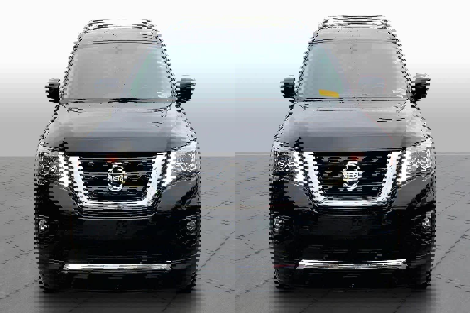 Used 2019 Nissan Pathfinder SL image 4