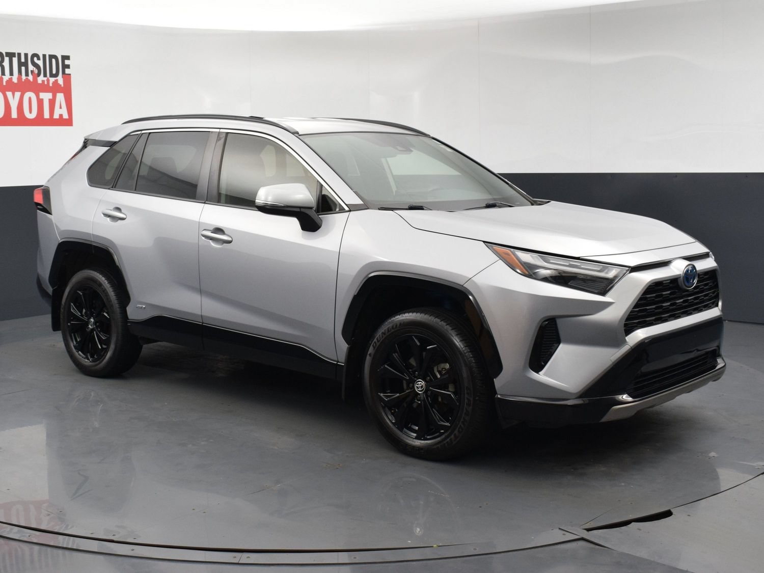 Used 2022 Toyota RAV4 SE AWD/4WD image 6