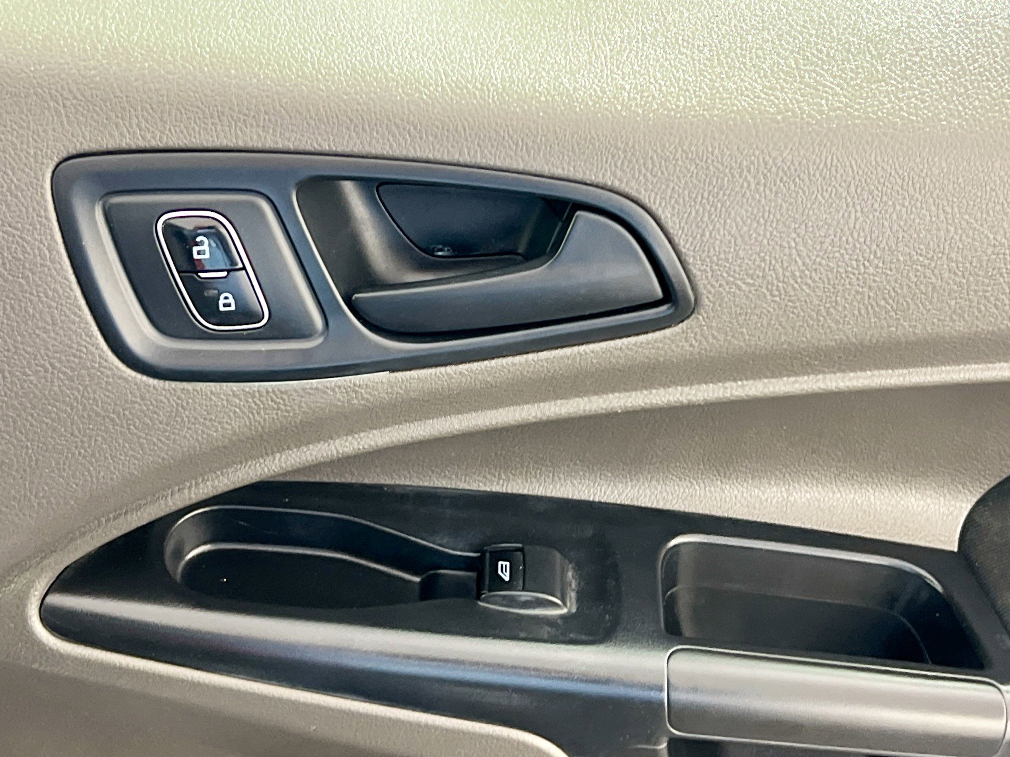 Used 2019 Ford Transit Connect XL image 31